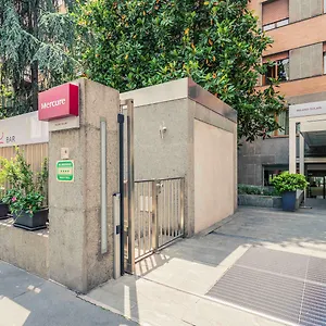 https://mercure-milano-solari.italymilanhotels.net